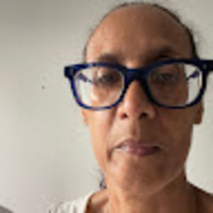 Meet your Posher, Lorraine